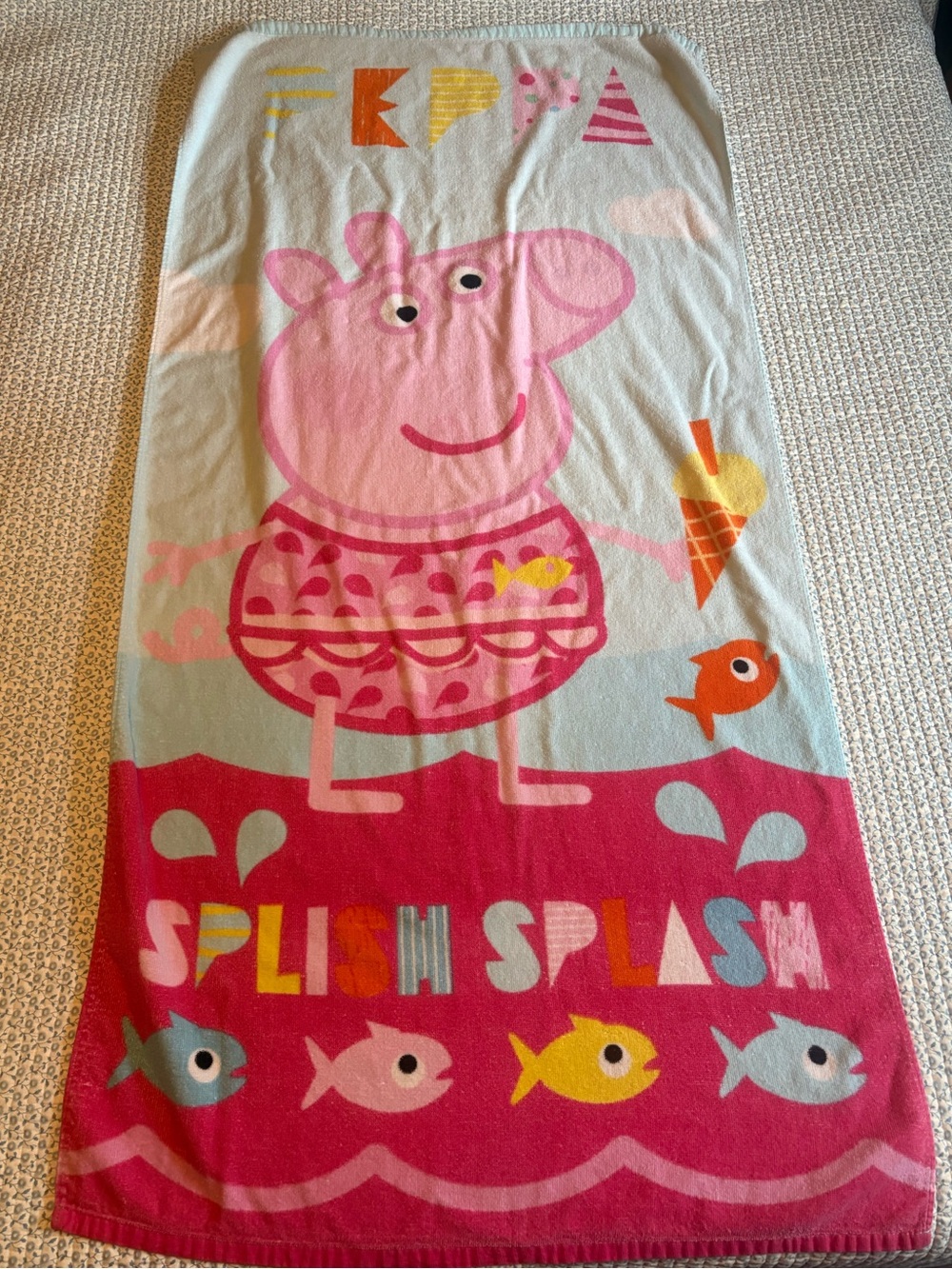 Peppa Pig Splish Splash Beach Towel 2003